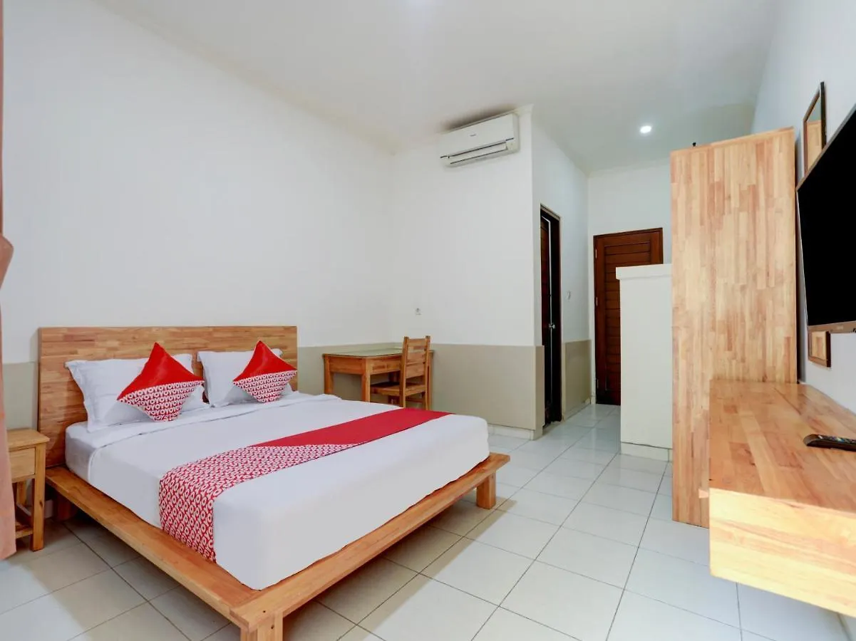 Hotel Oyo Flagship 90754 Alamanda Guesthouse Denpasar